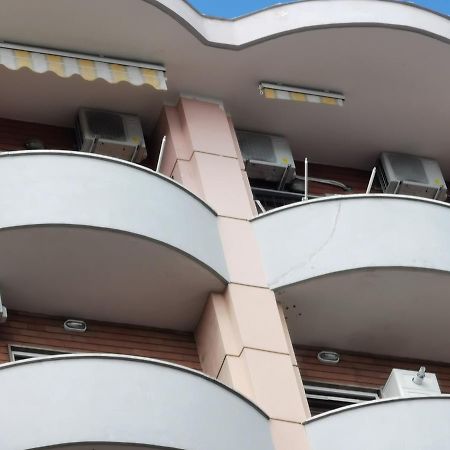شقة Le Terrazze Del Sole نابولي المظهر الخارجي الصورة
